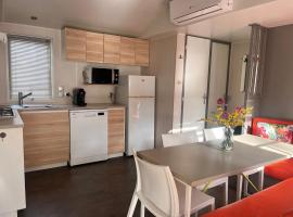 Camping la sainte baume, campismo de luxo em Nans-les-Pins