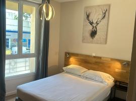 HOTEL IN PARIS, hotel v destinácii Aubervilliers