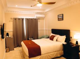 Zimansky Hotel, hotel in Accra