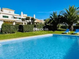 Aires by Check-in Portugal
