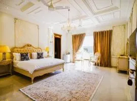 The Residence by Paramount Hospitality