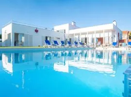 Villa Atlantic Blue