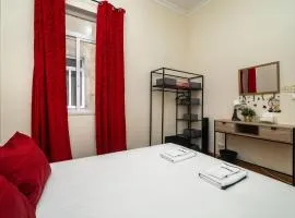 Hostel Anjos station