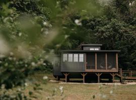 Tranquil Loft Retreat in Virginia Wine Country，Faber的飯店