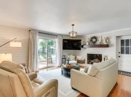 Spacious Taylors Home about 5 Mi to Dtwn Greenville!