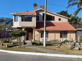 Casa Vista al Cerro