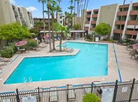 Cozy 2br Condo W Pool Near Old Town