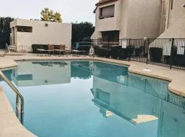 Snug 2br Condo W Pool, Patio, Wd Near Old Town