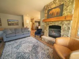 Settlers Creek 6538 by SummitCove Lodging