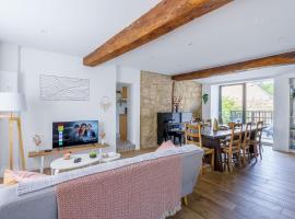 L'Escapade de Pierrefonds by Your Sweet Loc, hotel v destinaci Pierrefonds