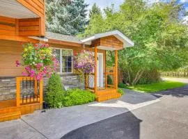 Homey Pet-Friendly Libby Cottage w/ Yard by Creek!