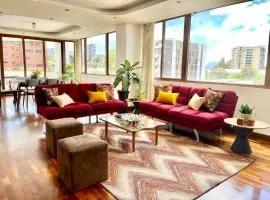DP4 Spacious apartment, great views of the city