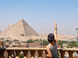 Crowne Pyramids View inn