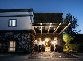 de Russie Boutique Hotel, hótel í Orange