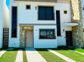 Casa De Playa Azul Marino Con Alberca y A 3 Min playa Cerritos