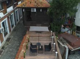 Nea Mesemvria Boutique