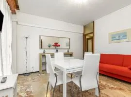 Apartment in Central Mestre with Parking!