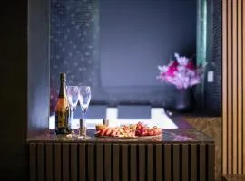 One Night Love Room Unique