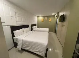 XTen Guest House near Harbour Bay Batam
