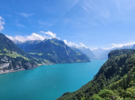 SoloHike MountainView, place to stay in Seelisberg