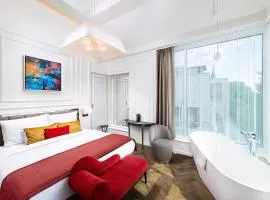 Three Corners Avenue Hotel