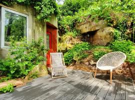 COUETTE et CAFÉ CHEZ ADRIEN, hotel a Boutigny-sur-Essonnes