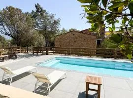 Villa NAOMI piscine chauffée à 100 m de la plage