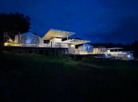 Thew Lom Camp at Khao Kho, οργανωμένο κάμπινγκ σε Ban Thung Samoe