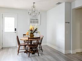 Serenity Home Near Downtown & Airport