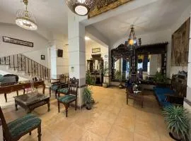 Osiris pyramids view inn