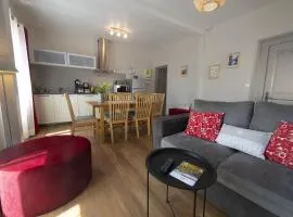 MUSCAT - Bel appartement rénové récemment - au pied du vignoble - parking gratuit