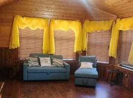 MeMaws Country Cabin