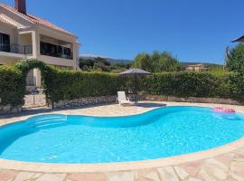 Arte Villa Nefeli Apartment, hotel en Sami