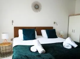 Luxury Flat 1 Bedroom Flat I Working Professionals & Contractors I Flat 86