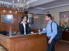 Hotel Imperio, hotel poblíž Mezinárodní letiště Santiago - SCL, Santiago