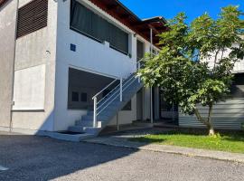 Apartmani MOSLAVINA i parking, hotel a Kutina