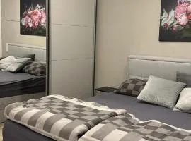 One-Room Studio Apartment - S8 Direct from Airport and 15 minute from Oktoberfest