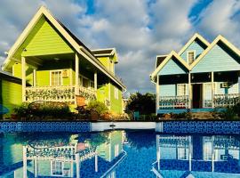 Luxurious Cottages in Batumi with a Pool, hotel v destinaci Batumi