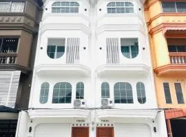 White House31 EntireHouse & Rooftop DMK Airport & BTS BKK