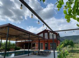 Ranch Cozy Inn, hotel v destinaci Mccheta