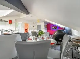 -4F421- For your Relaxed,Cosy stay,Free Parking
