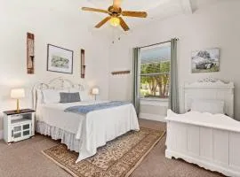 #14 The Country Suite at Garrison in Gruene