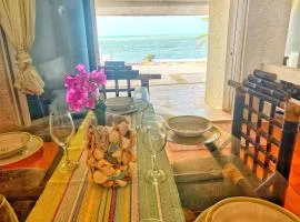 Casa Saltwater Cowboy En La Playa - Beachfront Property