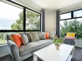 Riverview Retreat-4 bedrooms Brand New House In Hamilton