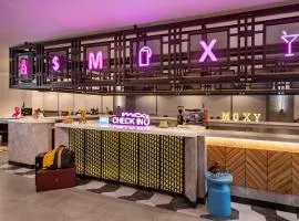Moxy Solo