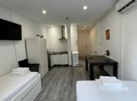 Estudio en Callao, 4 personas