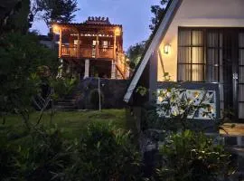Khethech House