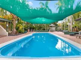 Vintage Charm at The Gardens with Lagoon Pool