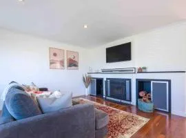 Lucys Place By Swan Bnb Management