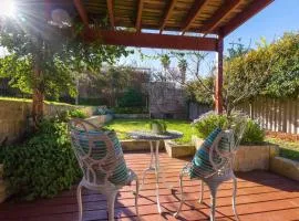 Lucys Place By Swan Bnb Management